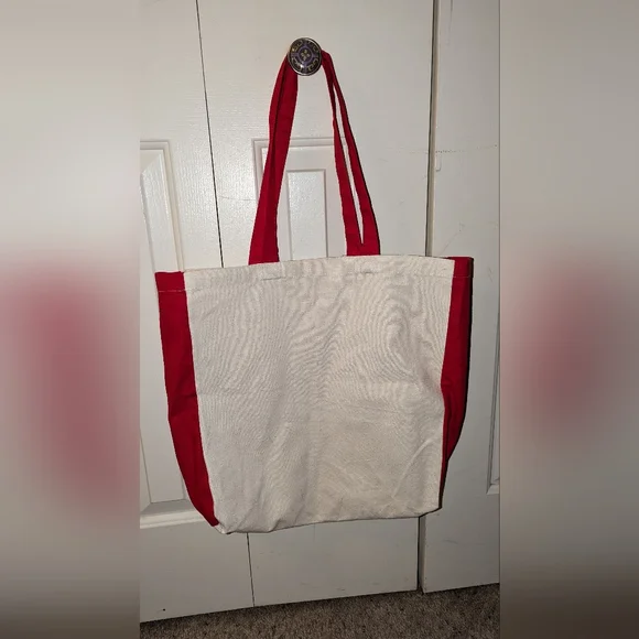 Color Changing Del Sole Minnie Mouse Disney Tote - Picture 7 of 9